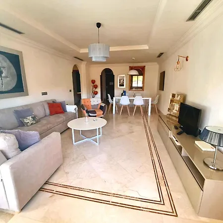Aloha Hill Club Μαρμπέλλα