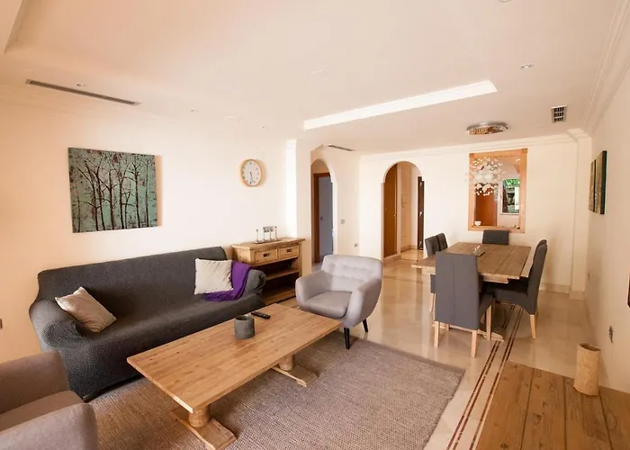 Aloha Hill Club Apartmán