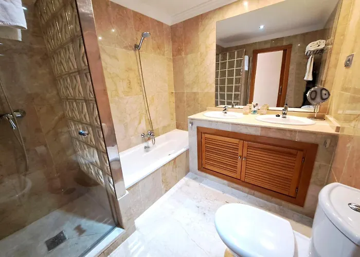 Aloha Hill Club Apartman *